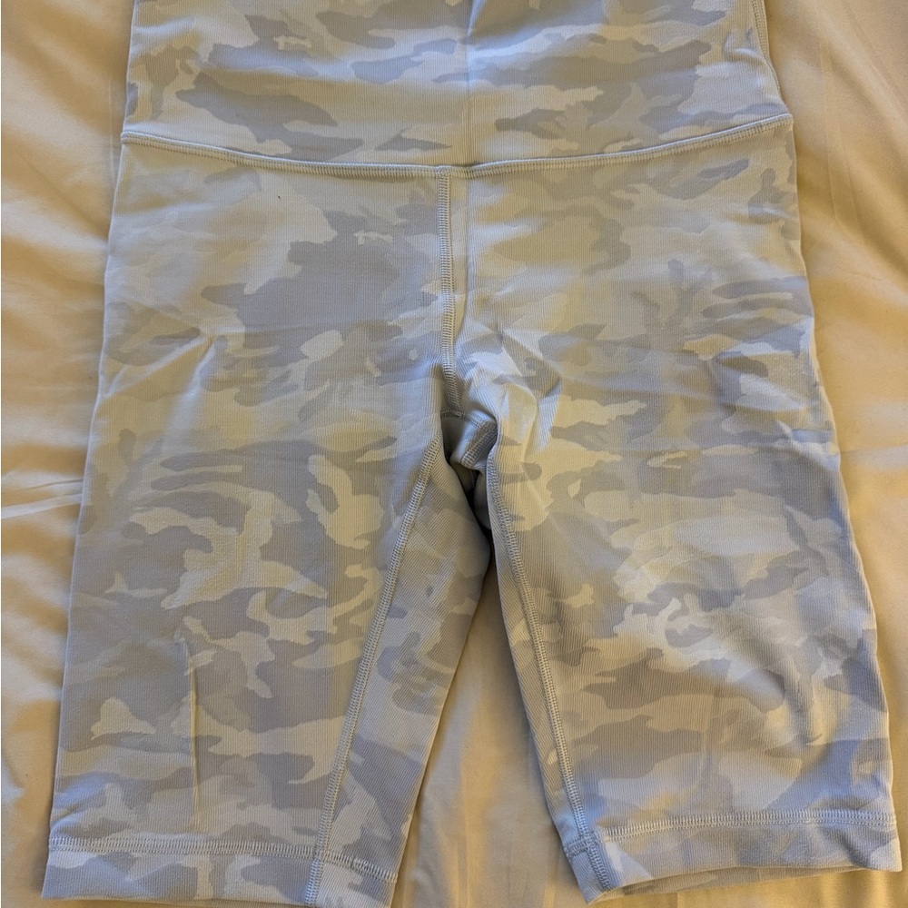 Lululemon Athletica Camo Biker Shorts - Gray and Cream
